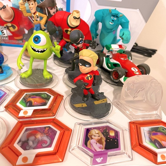 Disney Infinity 1.0 WiiU Bundle - Picture 8 of 10